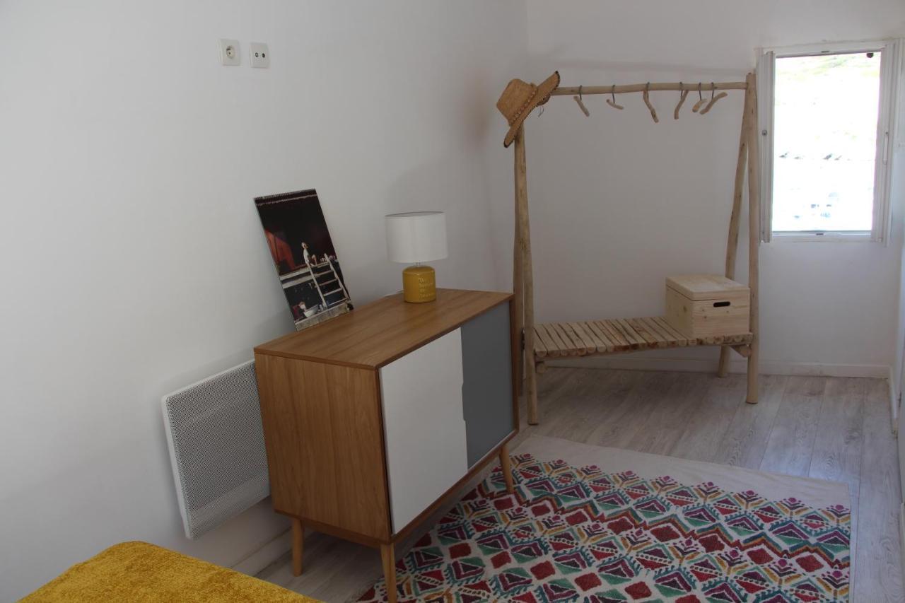 Charmant Cabanon Aux Goudes A Marseille Avec Vue Mer Luaran gambar